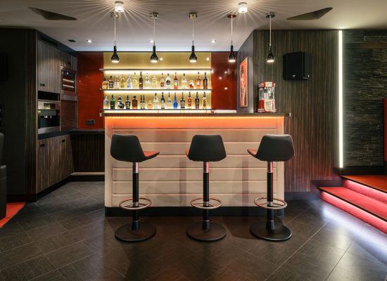 Die Bar des Heimkinos in Berlin