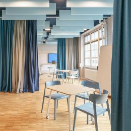 flexible Räume für Kommunikation im Büro von Ihren Innenarchitekten in Berlin
