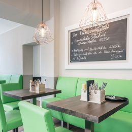 Café Vernunft, Blick ins Café