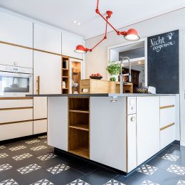 Küchenplanung für ein altes Bauernhaus von Ihrem Innenarchitekten in Berlin