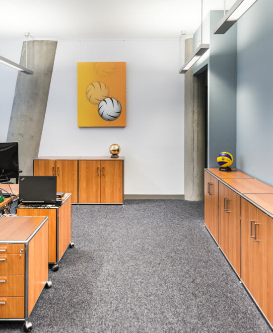 Blick ins Büro im corporate identity, geplant von raumdeuter, Innenarchitekt in Berlin