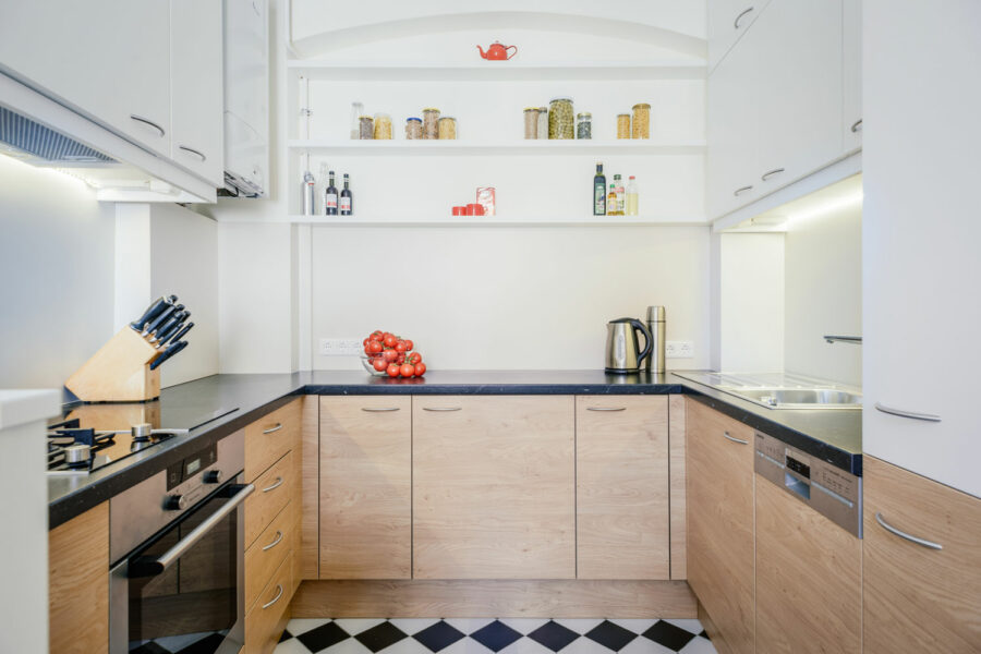 Kleine Küche, geplant von raumdeuter, Innenarchitekt in Berlin