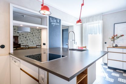 Küche mit Tafel von Ihrem Innenarchitekt in Berlin - Brandenburg